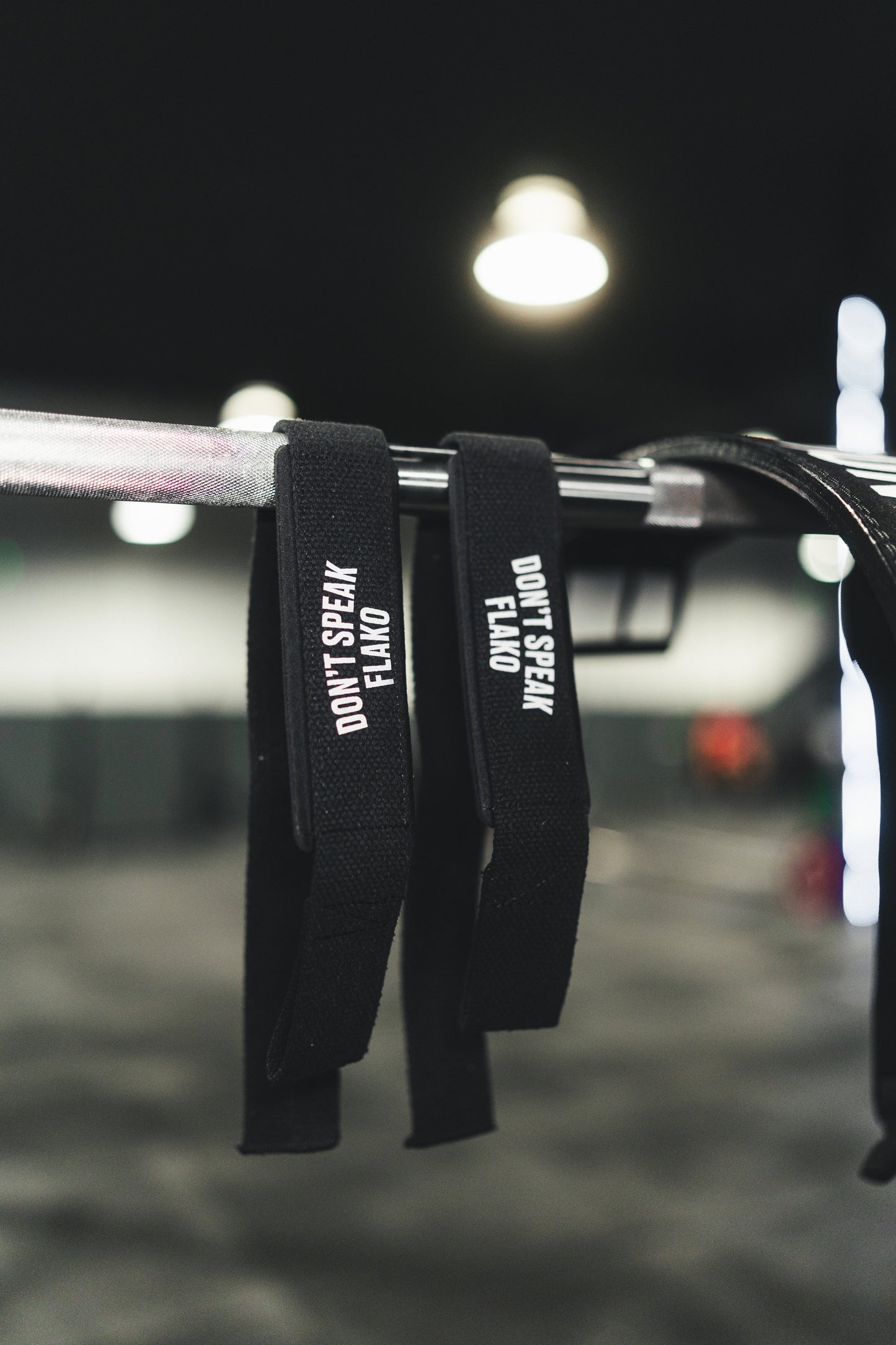 Straps “DON’T SPEAK FLAKO” color negro