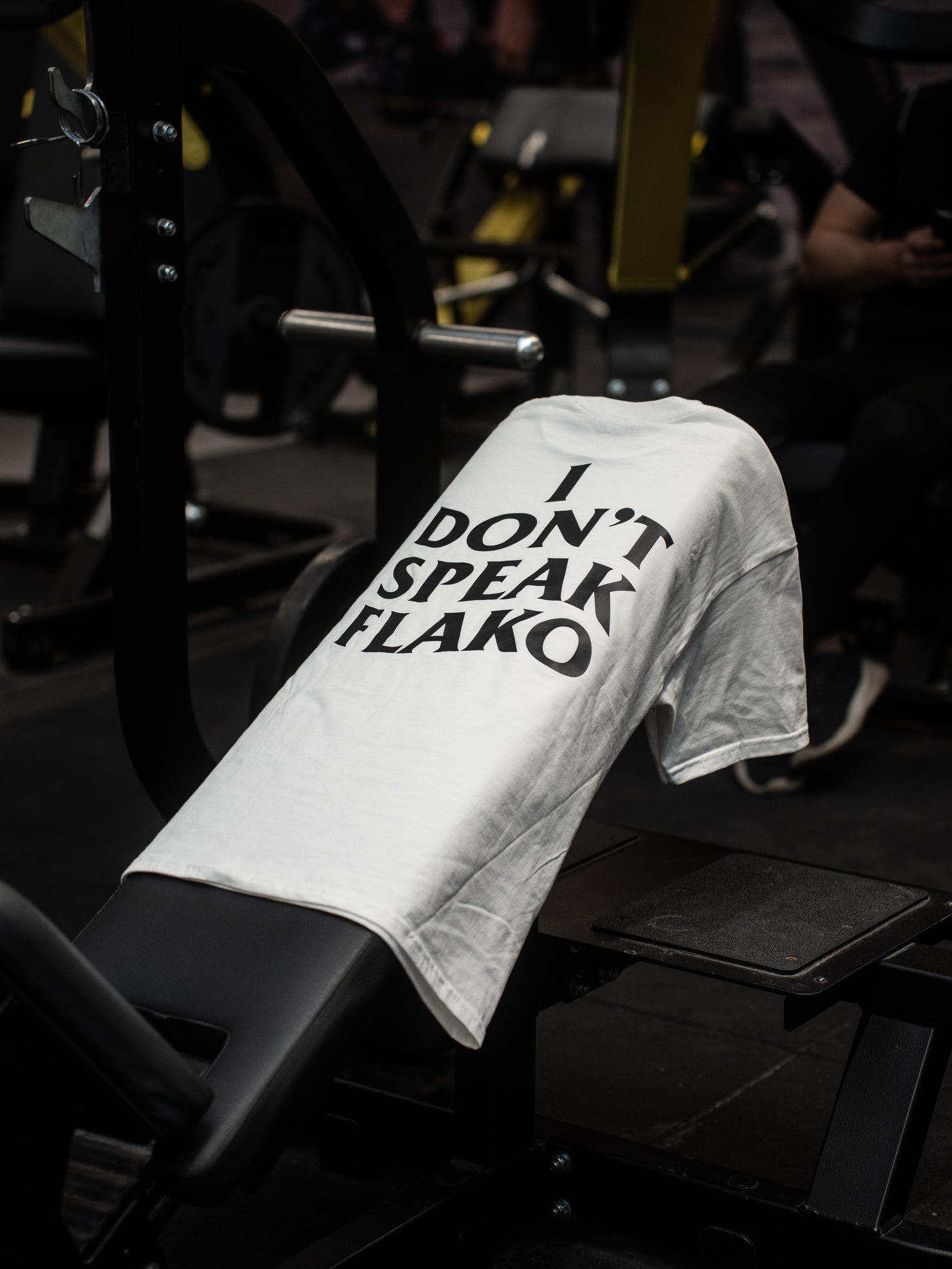 Camiseta clásica "I DON'T SPEAK FLAKO" color blanco