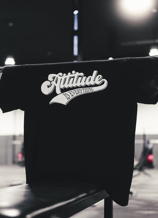 Camiseta “ATTITUDE” color negro